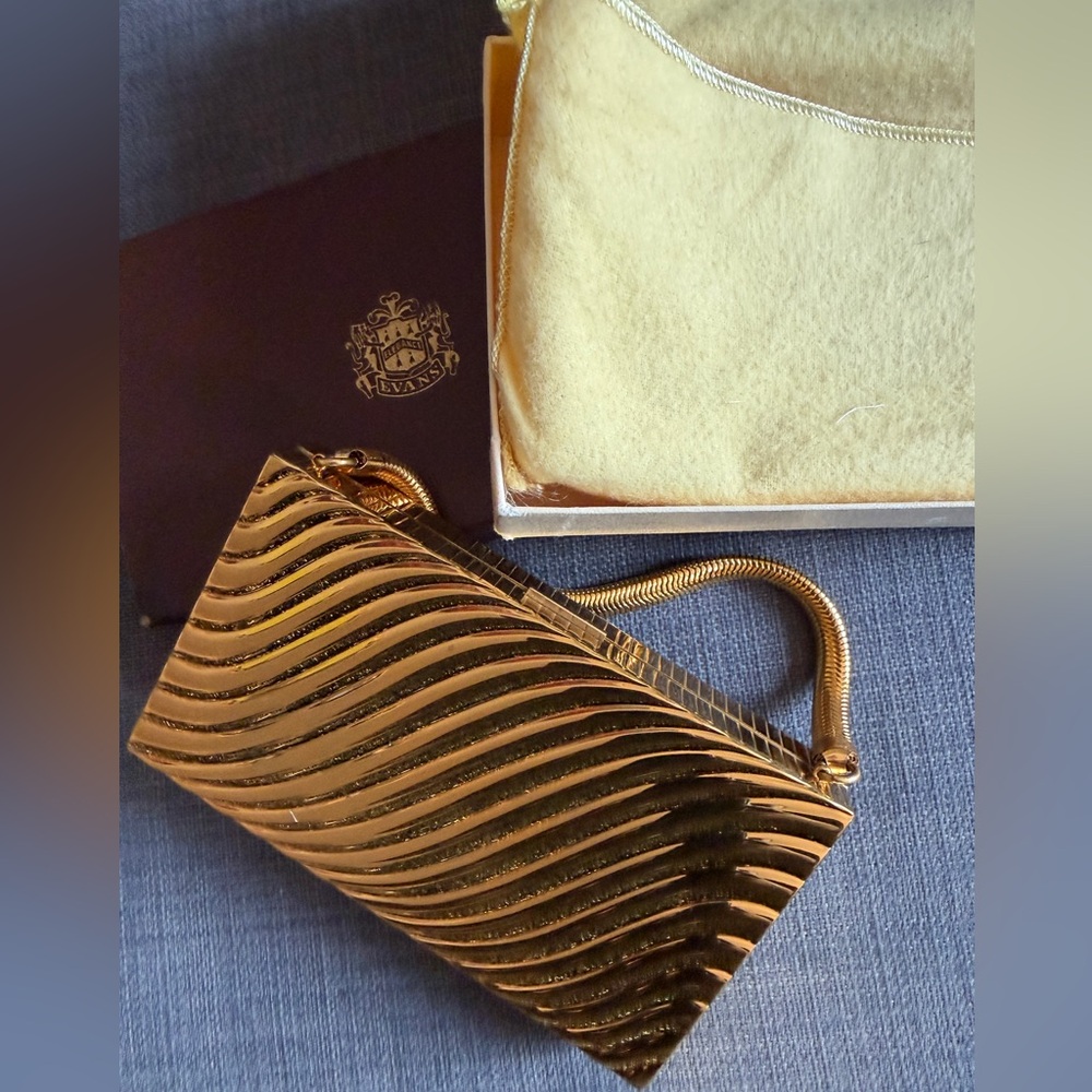 RARE Vintage Elegant Gold MakeUp/Clutch Bag